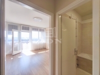 Zalaegerszeg Lakás (csúsztatott zsalu) 8