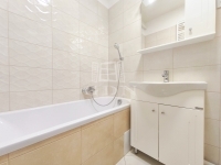 Zalaegerszeg Lakás (csúsztatott zsalu) 2