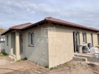 Áporka Совмещенный дом 3