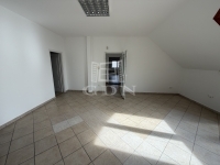 Diósd Üzlethelyiség 8