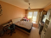 Eladó lakás (panel) Budapest XV. kerület, 70m2