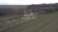 Nádasdladány 土地 0