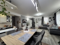 Polgárdi 家庭别墅 2