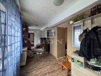 Úrhida Einfamilienhaus 1
