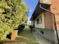 Hatvan 家庭别墅 4