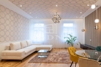 Eladó lakás (téglaépítésű) Budapest VI. kerület, 110m2