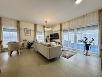 Pilisvörösvár 双面别墅 - 174.990.000 HUF