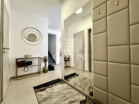 Pilisvörösvár 双面别墅 8