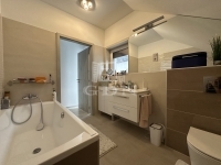 Pilisvörösvár 双面别墅 22