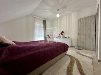 Pilisvörösvár 双面别墅 14