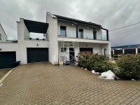 Pilisvörösvár 双面别墅 30