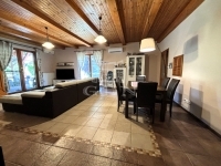 Mende Casa Familiala 0