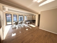 Üllő Family House 4