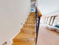 Üllő Family House 11