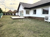 Albertirsa 双面别墅 0