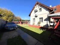 Продается совмещенный дом Üllő, 122m2