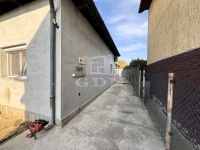 Üllő 家庭别墅 16