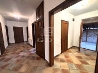 Vecsés 家庭别墅 0