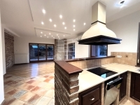 Vecsés 家庭别墅 3