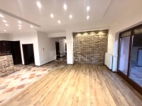 Vecsés 家庭别墅 1