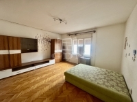 Pécs Lakás (téglaépítésű) 3