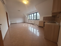 Veszprém 公寓房（砖头） 2