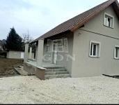 Pomáz 家庭别墅 0