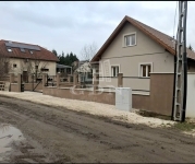 Pomáz 家庭别墅 9