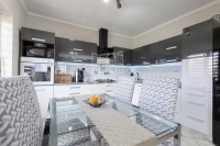 Pécel 家庭别墅 12