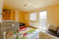 Pécel 家庭别墅 17