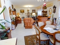 Kistarcsa 家庭别墅 1