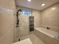 Hatvan 家庭别墅 9