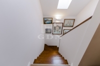 Üllő Совмещенный дом 19