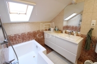 Üllő Lakás (téglaépítésű) 11