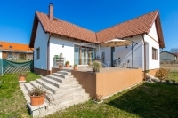 Nagytarcsa 家庭别墅 - 205.000.000 HUF