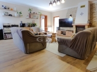 Fót Casa Familiala 3