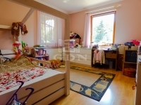 Fót Casa Familiala 5