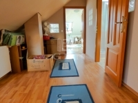 Fót Casa Familiala 19