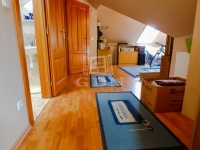 Fót Casa Familiala 8