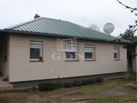 Eladó családi ház Kecskemét, 67m2