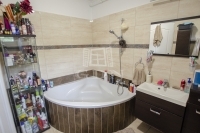 Halásztelek Family House 13