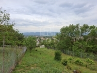 Vác 土地 3