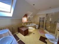 Vác Einfamilienhaus 27