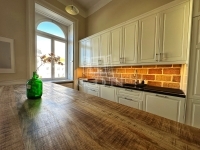 出租 公寓房（砖头） Budapest VI. 市区, 107m2