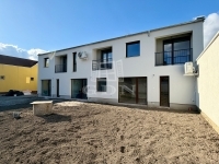 Vác Lakás (téglaépítésű) 13