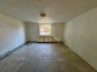 Váchartyán Családi ház 12