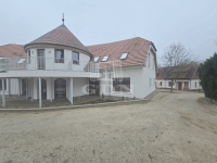 Zalacsány 公寓房（砖头） 0