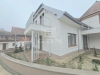 Zalacsány 公寓房（砖头） 5