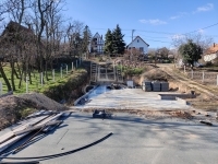 Pákozd 土地 30